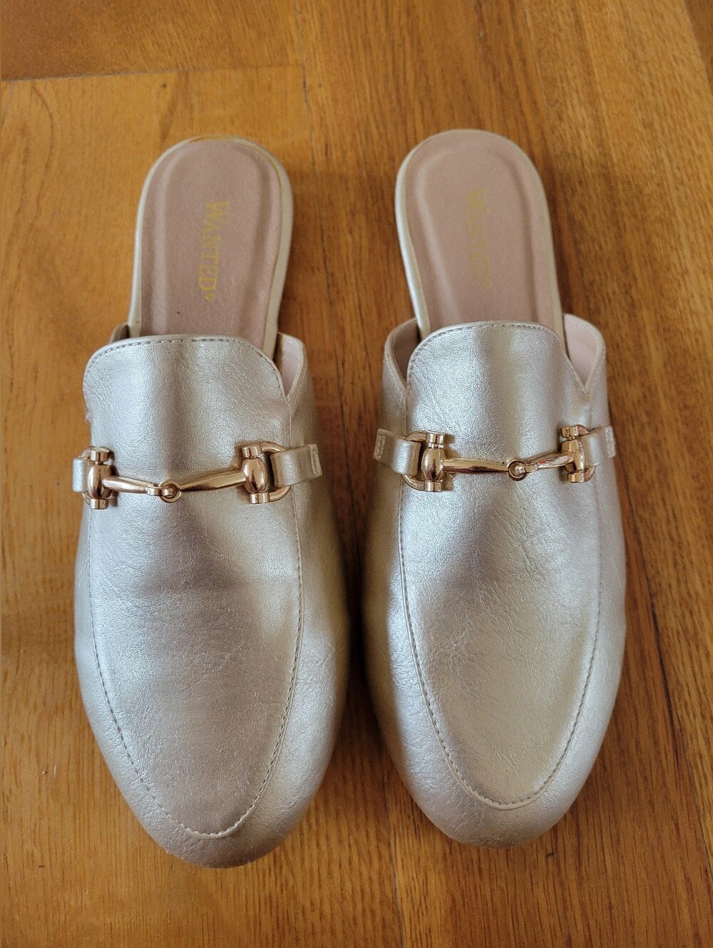 Womens size 7.5 Wanted gold metallic flat mule slide loafers - Picture 2 of 3